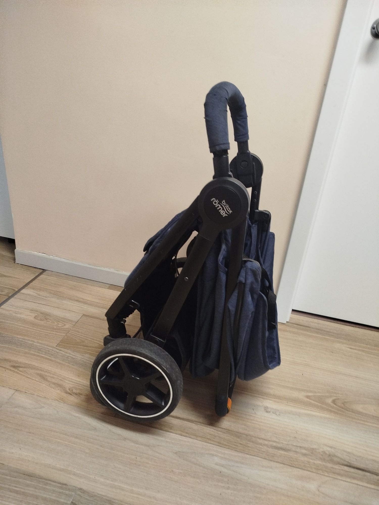 Spacerówka Britax Romer B-AGILE M Navy Ink stan bardzo dobry