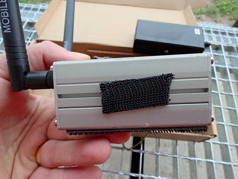 Router przemysłowy Teltonika RUTX12 - Dobry stan.