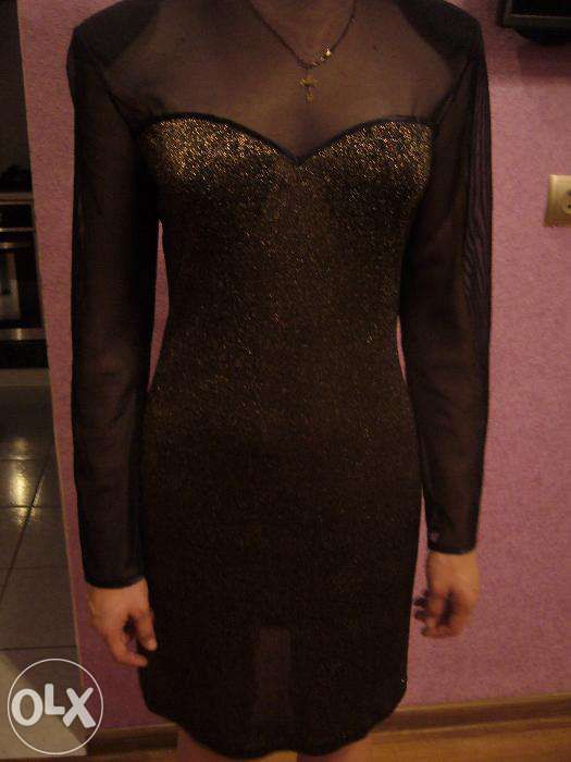 платье из черной легкой парчи 42-44 размер