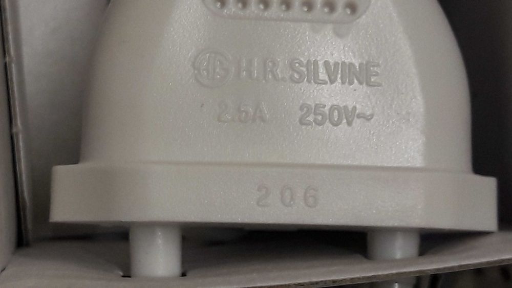 Ładowarka szczoteczki elektrycznej Oral - B PRO 2 2000.