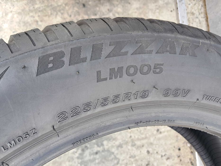 Резина зимова, Bridgestone Blizzak LM005 225/55 R19 (арт.13661)