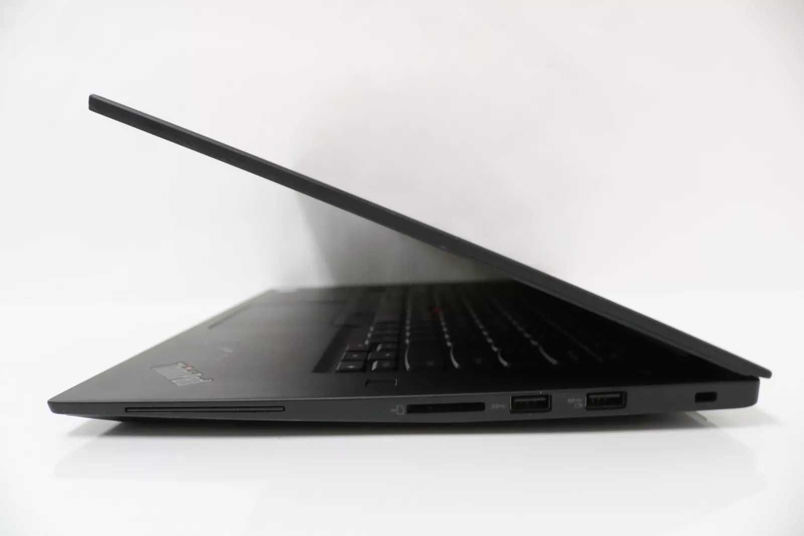 LENOVO THINKPAD P1 G 2/XEON E-2276M/ 512GB/16GB/Quadro T2000/3840x2160