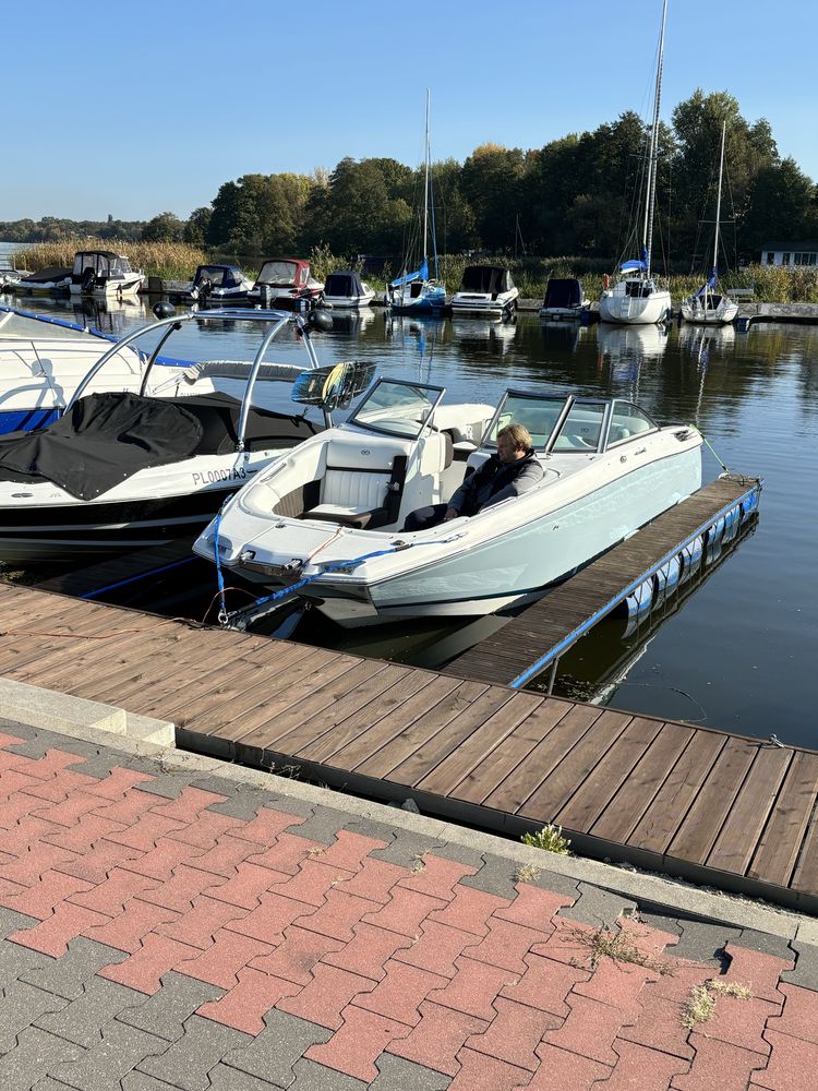 COBALT 24SD Motorówka 2014 Metcruiser