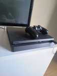 PlayStation 4 Slim 500GB + Fallout 4 - Stan Bardzo Dobry!