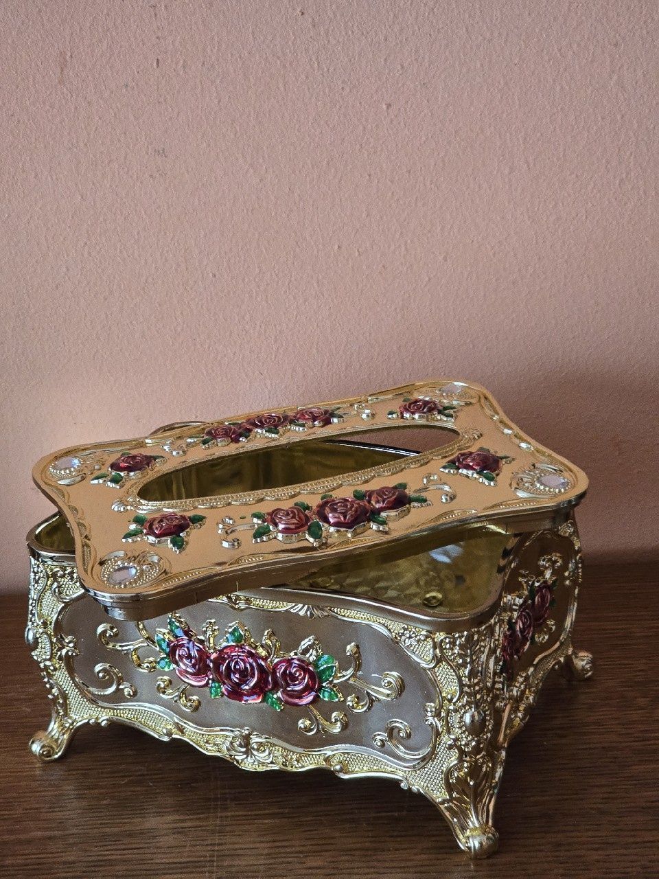Serwetnik Szkatułka włoska pięknie złocona w stylu Faberge.