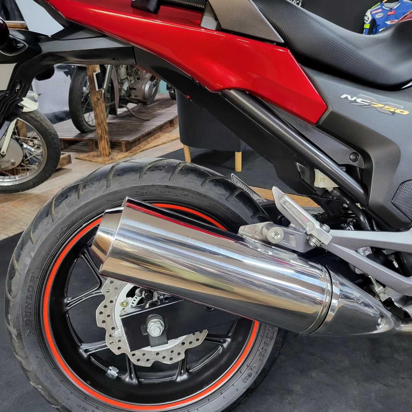 Honda NC 750X 2015 Apenas 900 km