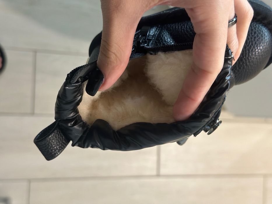 Продам детские зимние ботинки сапожки