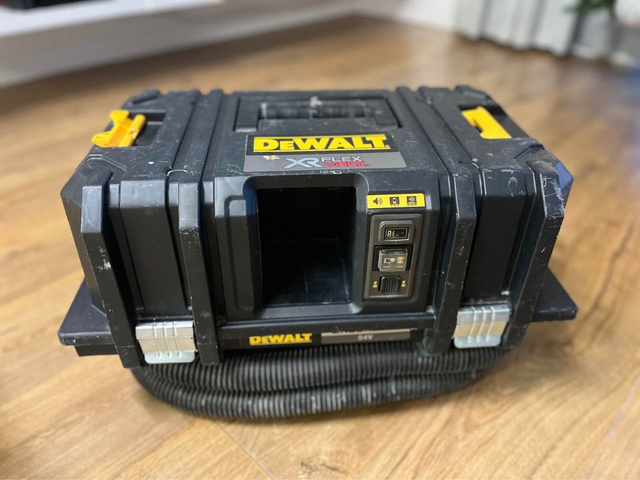 Odkurzacz samoczyszczący DEWALT DCV586MN