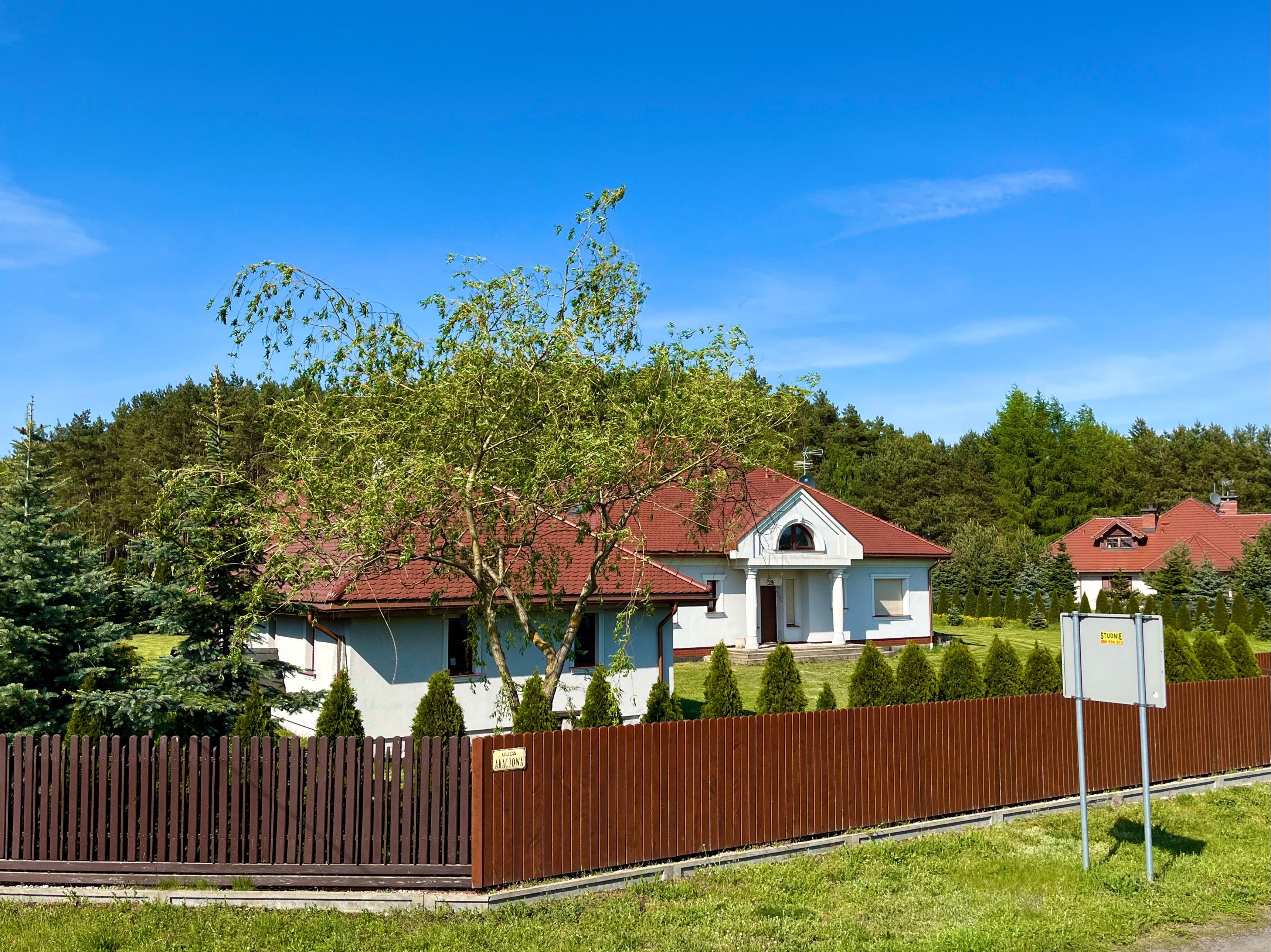 Dom jednorodzinny z ogrodem Sokolniki/ Katarzynów 275 m2 z garażem