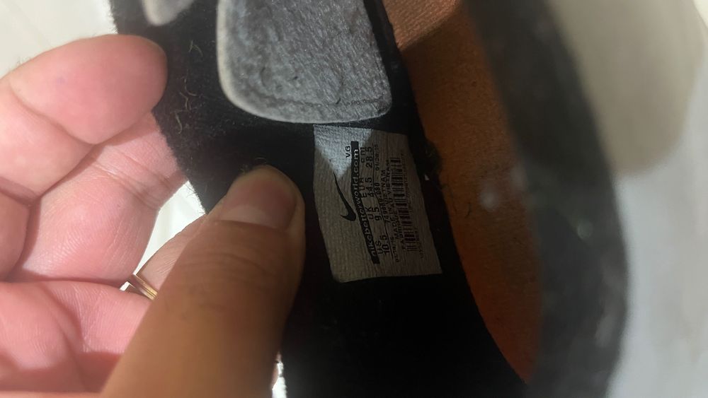 Chuteiras Nike cinzentas tamanho 44,5