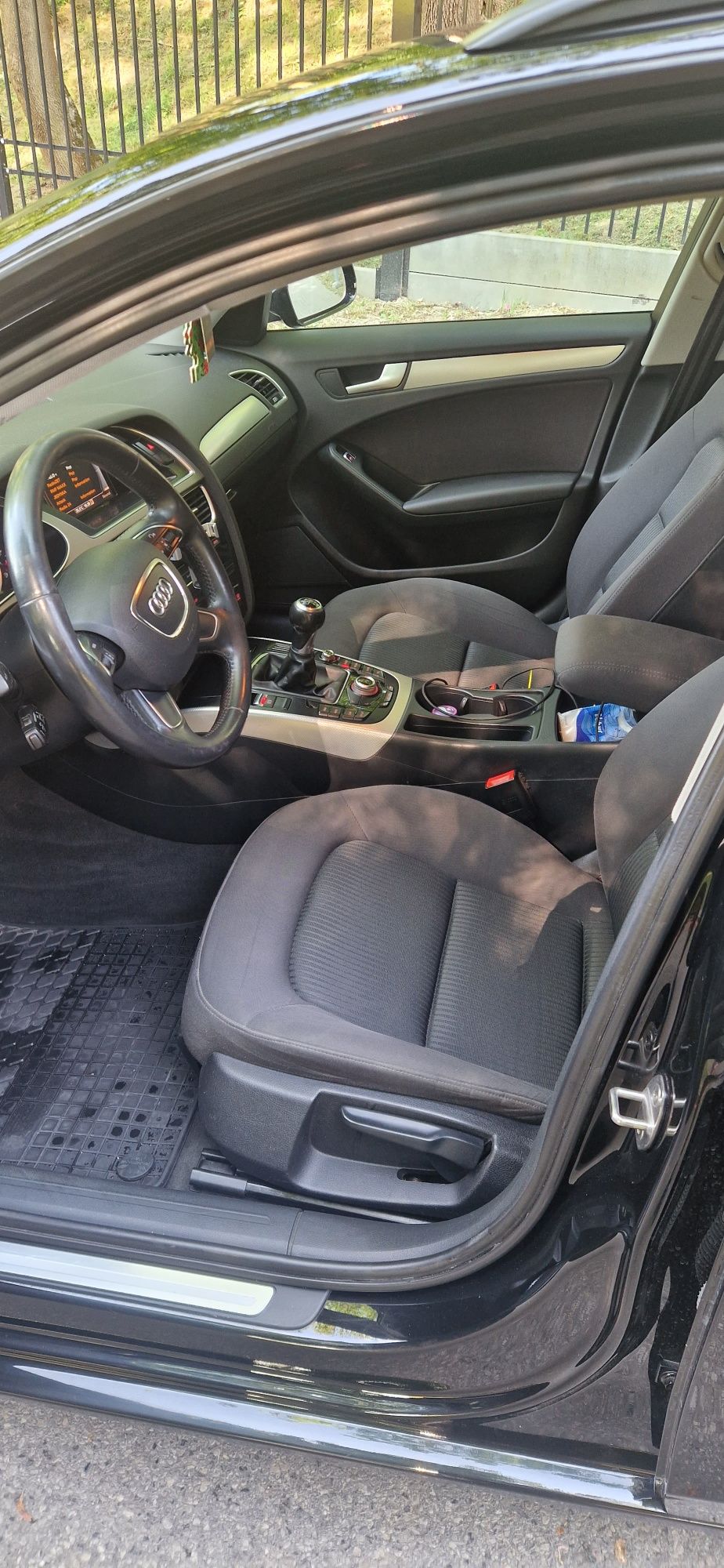 *Audi *A4*B8 *Lift *2014r 2.0 *136Km*