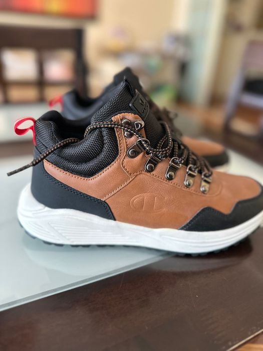 Оригінальні ботинки champions нові