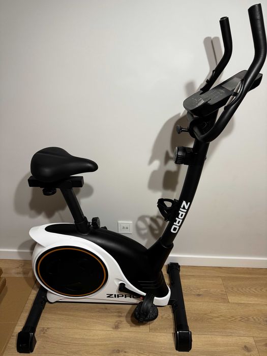 Rower stacjonarny Zipro Nitro RS magnetyczny Czarno-Biały