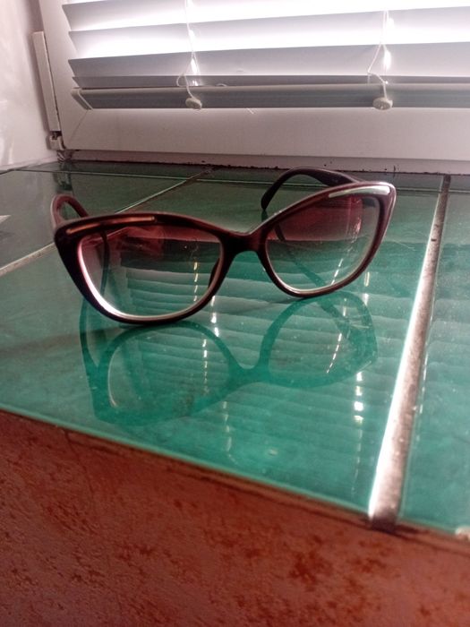 Продаю окуляри для зору -3