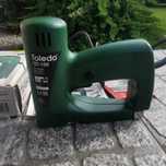 Zszywacz Taker elektryczny gwoździarka TOLEDO TET-100