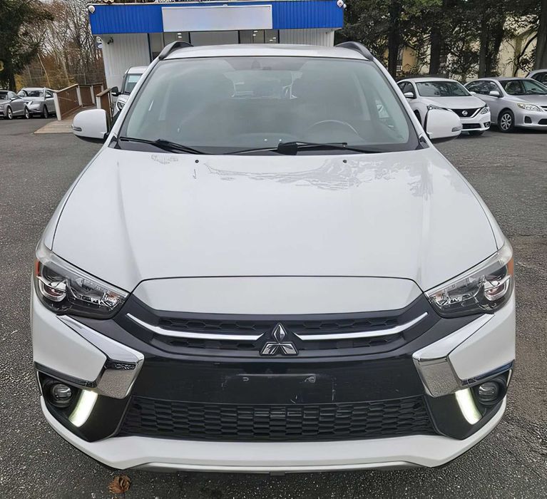 Mitsubishi Outlander      2018
