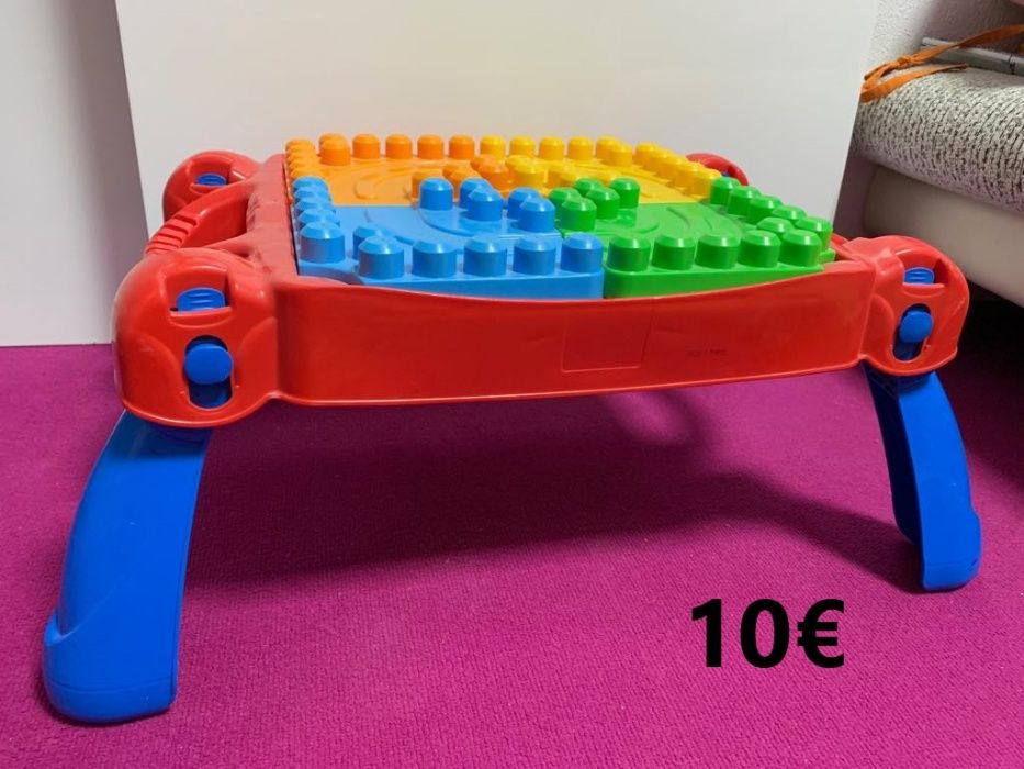 Caixa e mesa lego