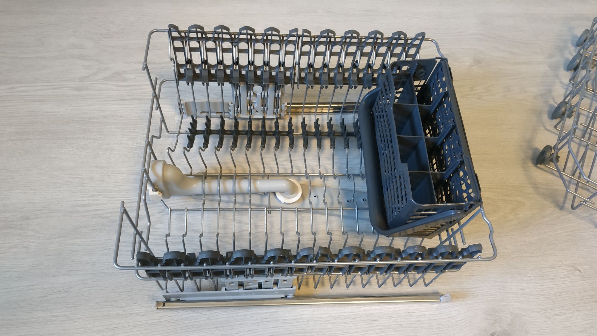 Kosze zmywarki Electrolux 45cm. Komplet.