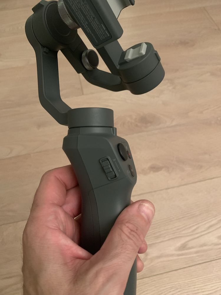 Gimbal DJI OSMO Mobile 2 - Como novo!