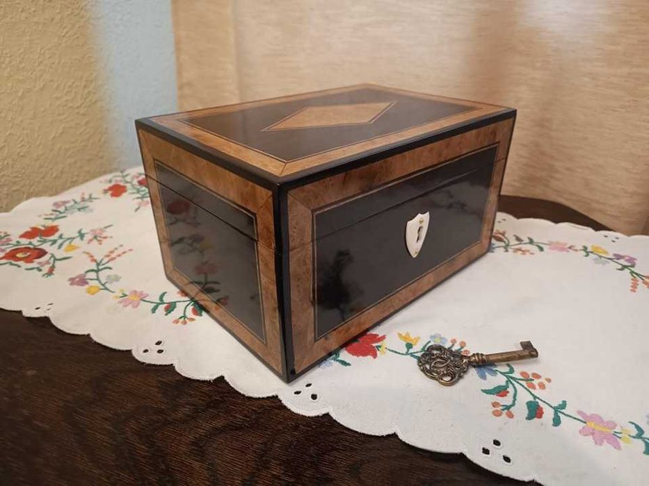 Renowacja mebli zabytkowych i przedmiotów drewnianych