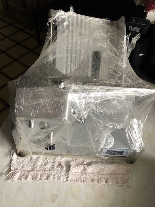 Слайсер Airhot SL 220. майже новий!