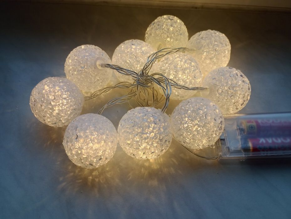 Girlanda łańcuch świetny kule LED, lampki świąteczne