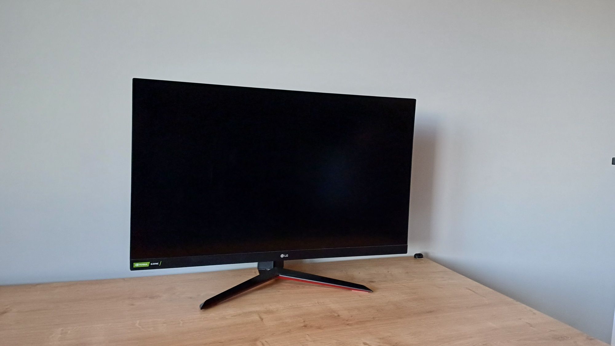 Monitor LG ULTRAGEAR 32GN550-B G-sync 165HZ VA 1ms