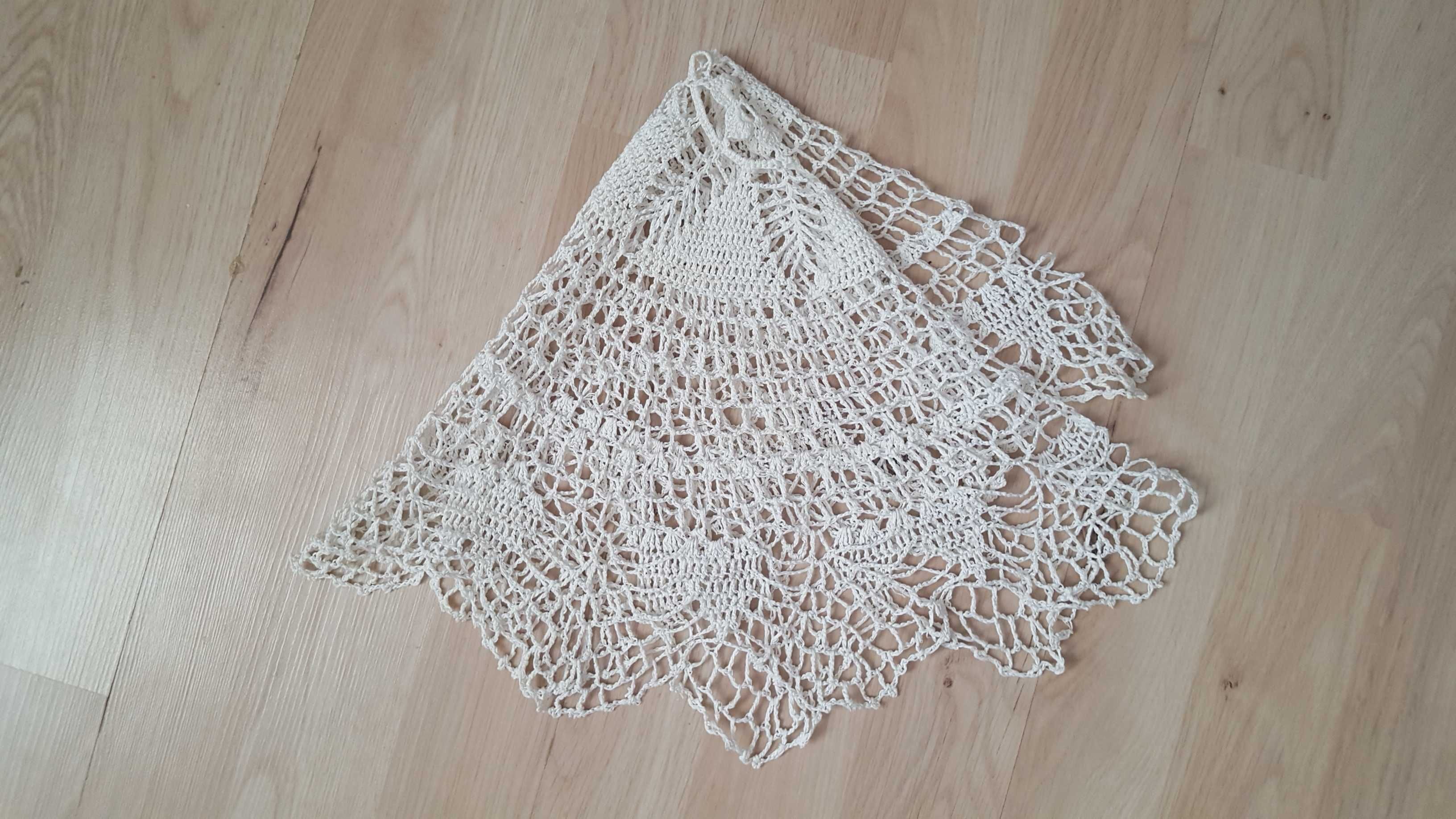 Koronkowa serwetka serweta hand made ręczna robota, średnica 58 cm