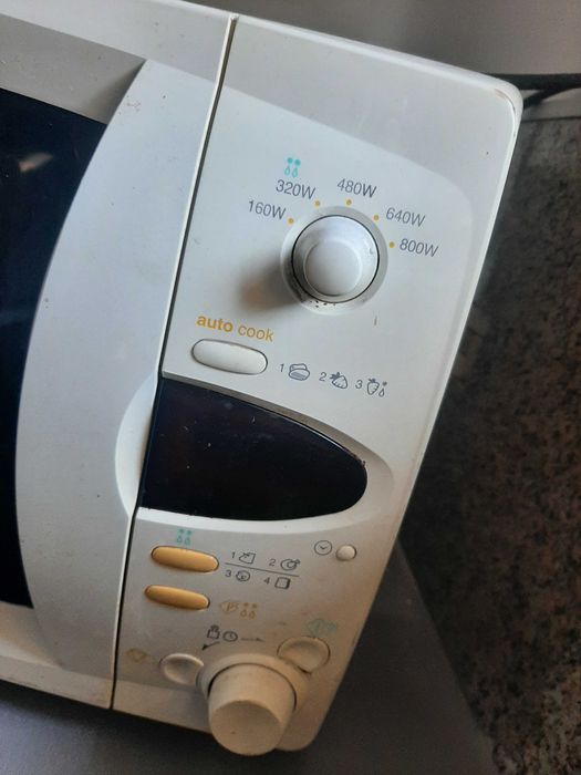 Mikrofalówka LG  800W