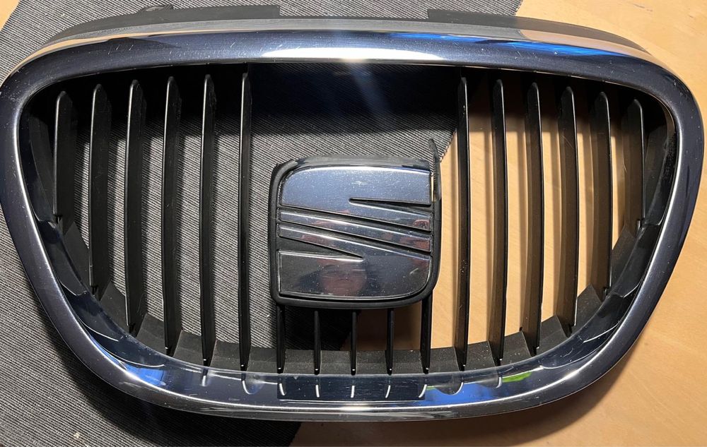 Grill atrapa Seat altea