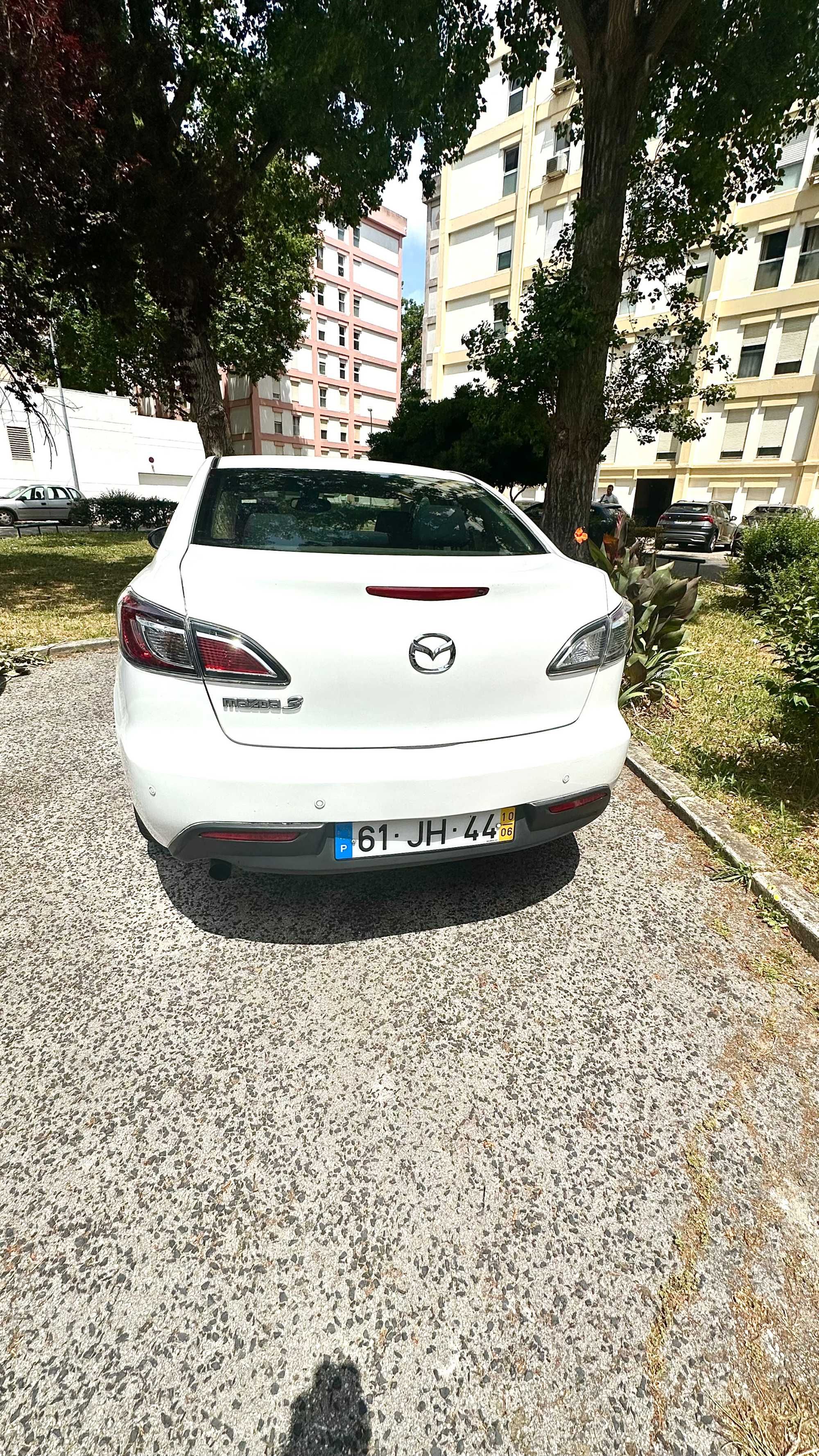 Mazda 3 MZ-CD 1.6 Exclusive Plus – 2010 (Branco Pérola)