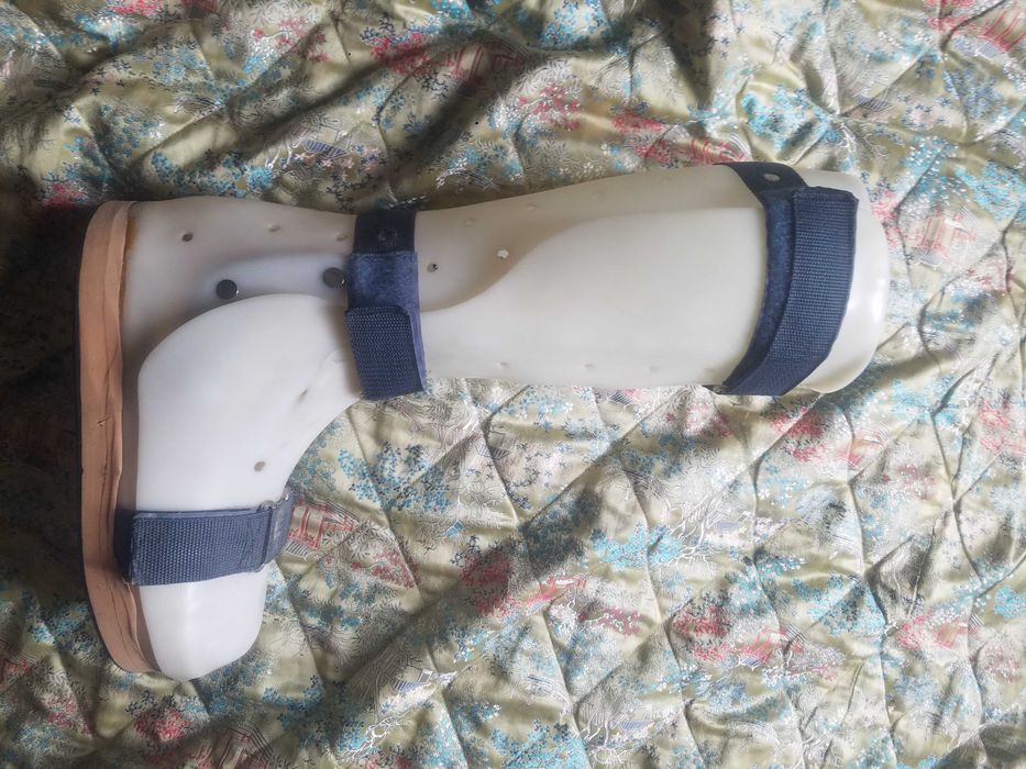 Ортез голеностопный