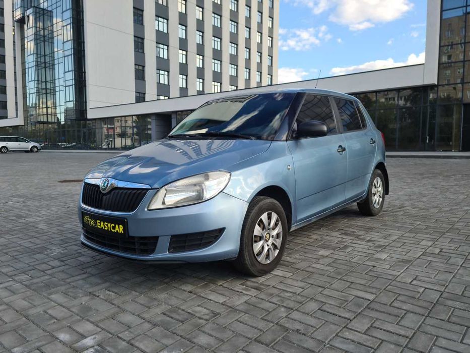 Оренда Авто Шкода Фабія 1.4 Дніпро