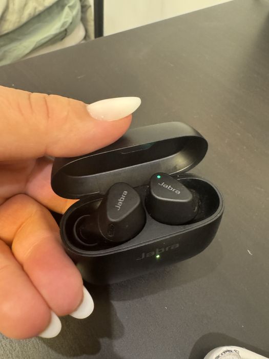 Jabra elite 3 bądź 4 active