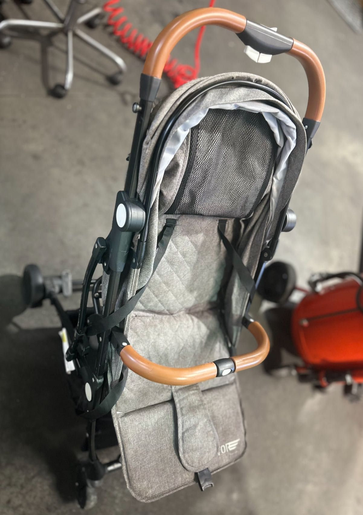 Vendo carrinho de  Bebe em ótimo estado !
