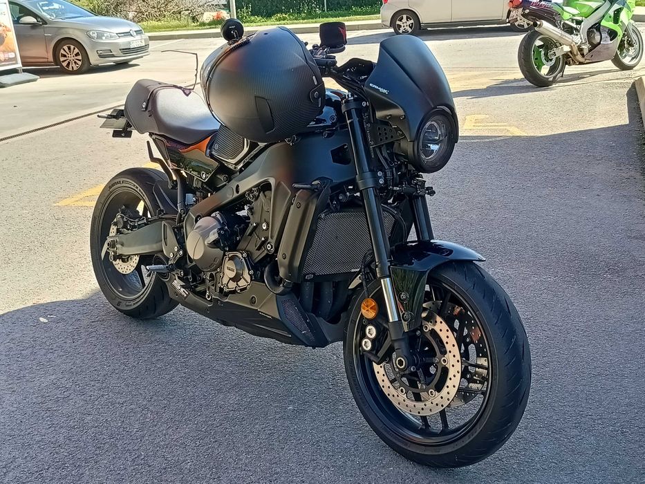 Yamaha XSR 900 midnight black