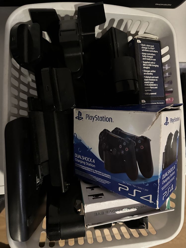 Konsola Ps4 PRO 1tb Jak Nowa akcesoria gry słuchawki stojak gwarancja