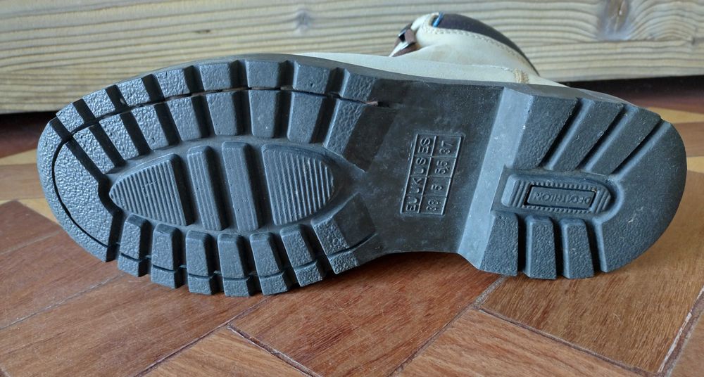 Botas Quechua Deserto Tamanho 38