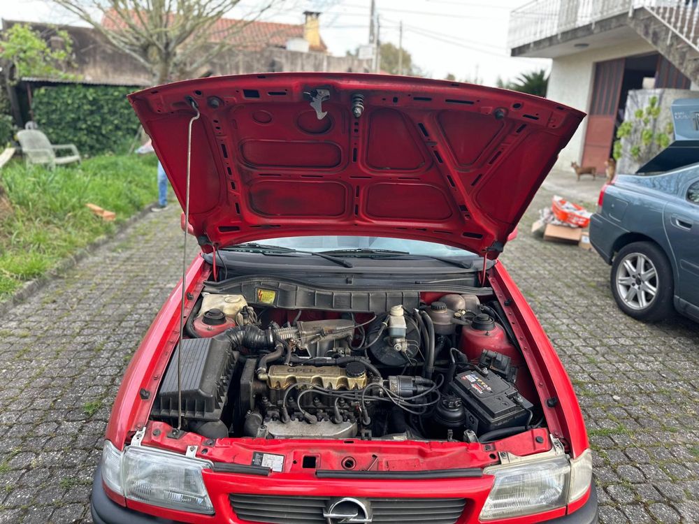 Opel Astra 1.4i GT 5 portas