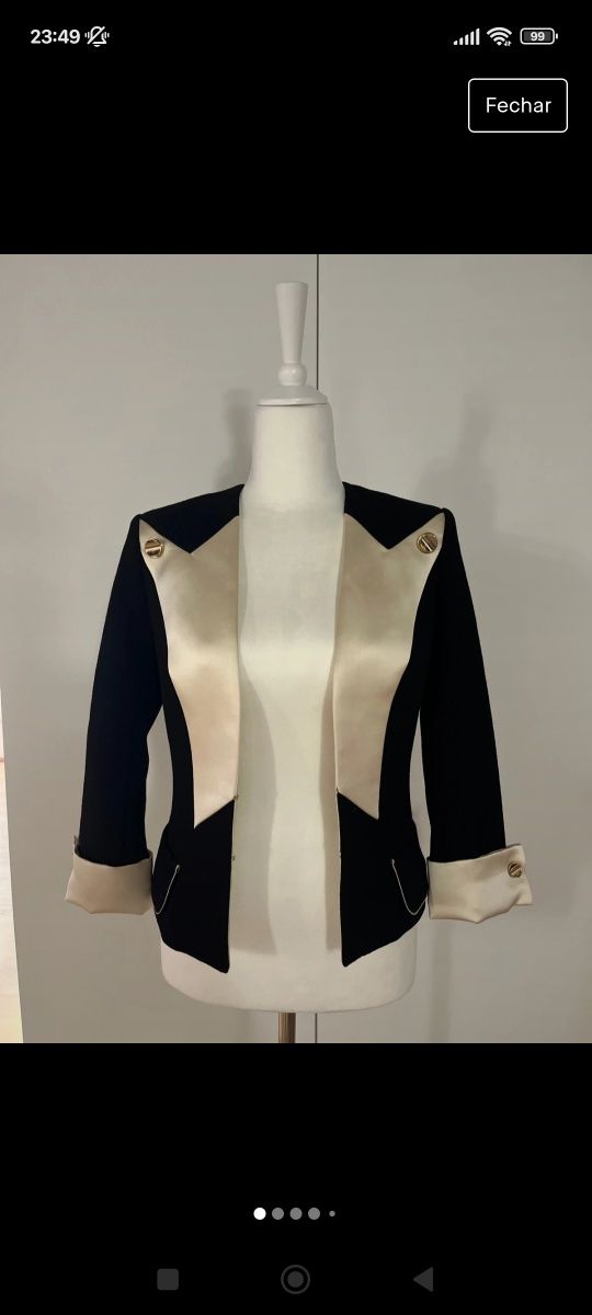 Blazer Elisabetta franchi muito bom estado