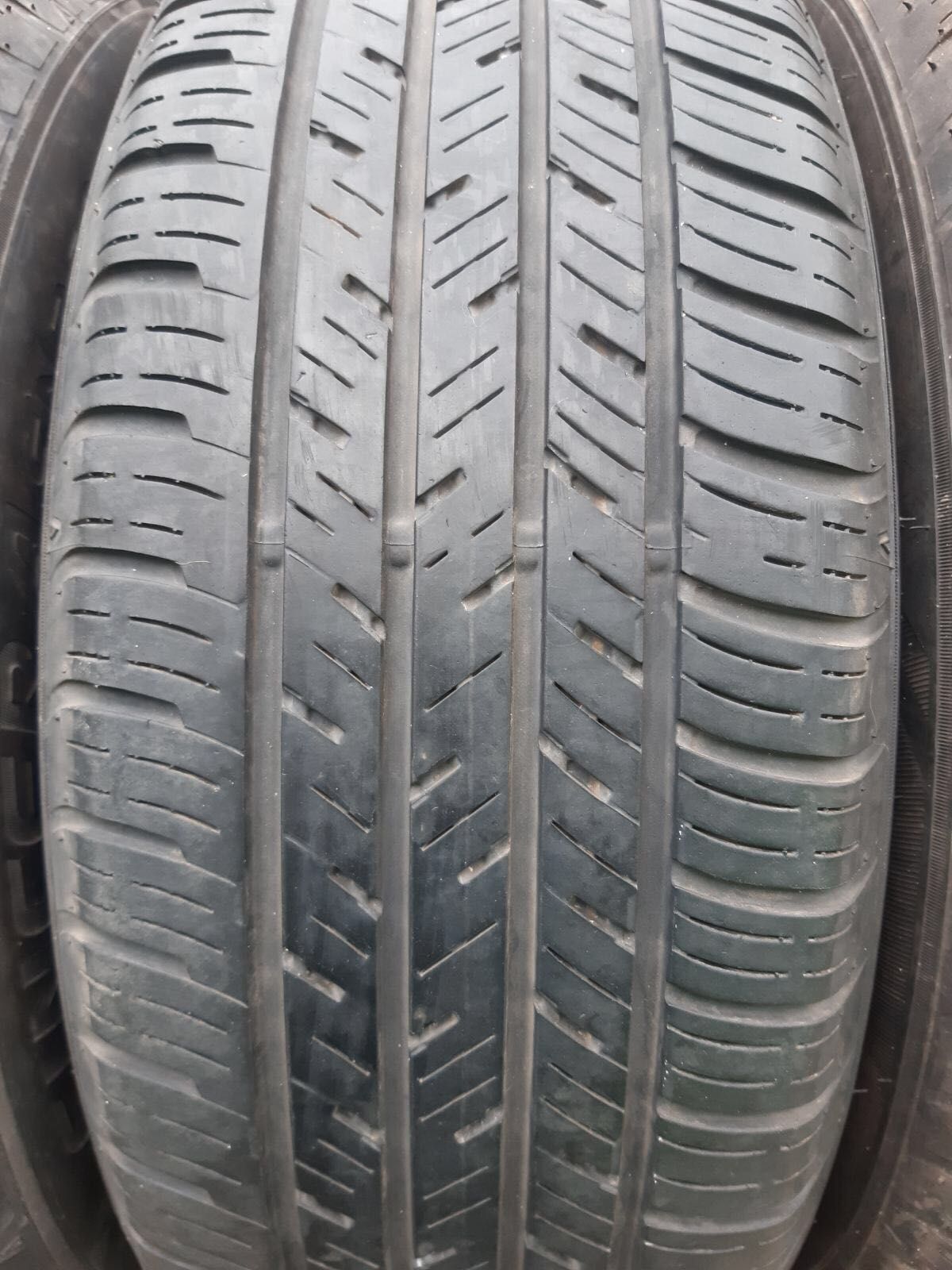 Шини Falken 215/60R17