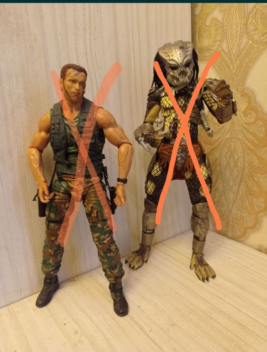 Коллекционные фигурки хищник