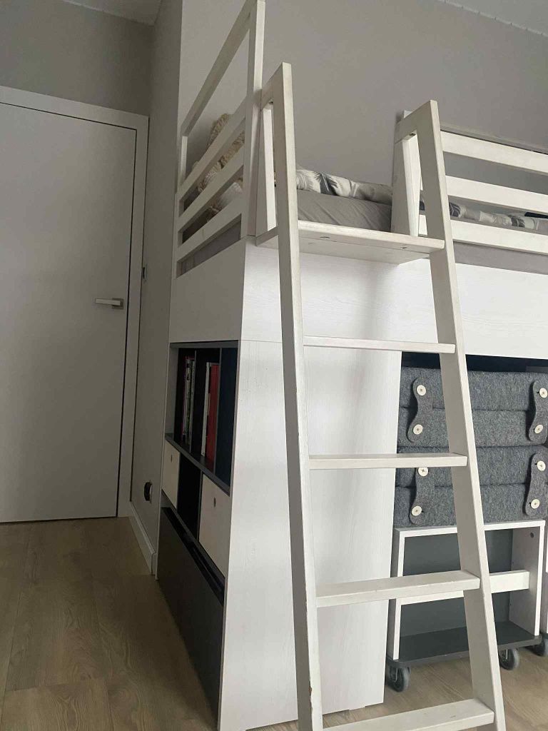 Sprzedam komplet mebli VOX