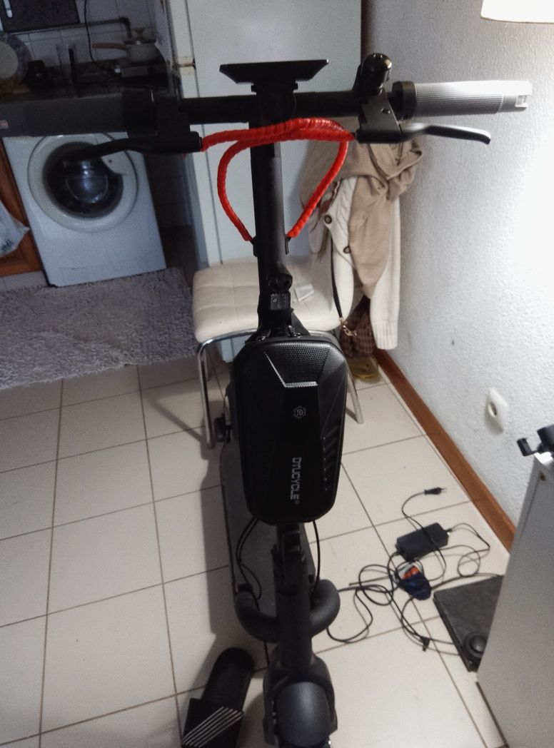Trotinete elétrica nova