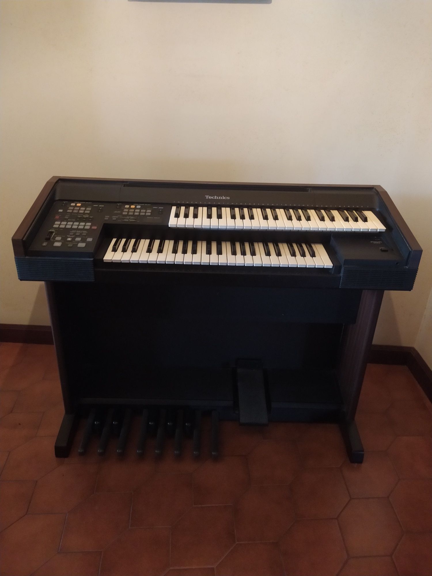 TECHNICS orgao  model EN1 pcm Sound