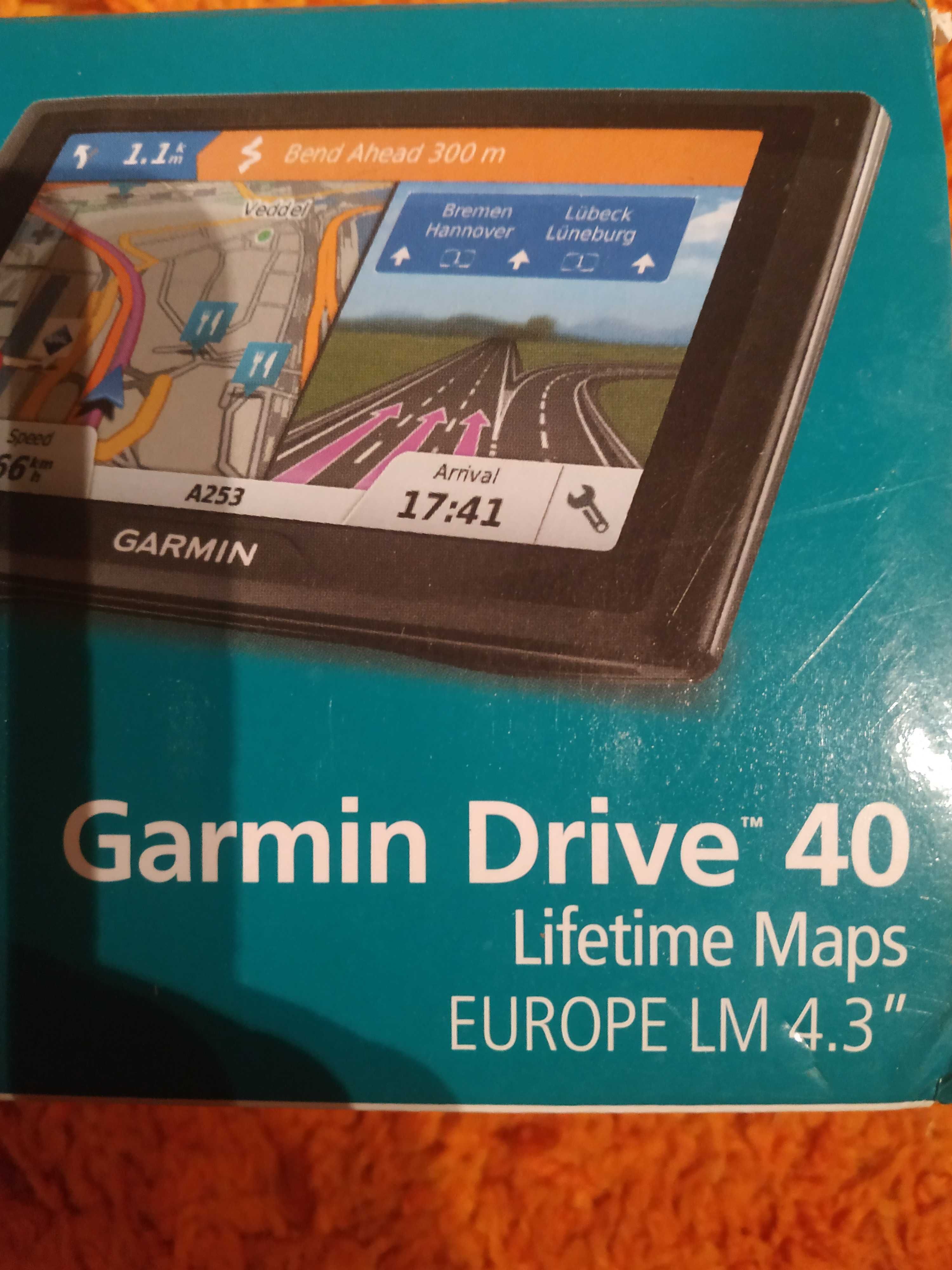 Навігатор Garmin Drive 40 LM Europe 4.3"