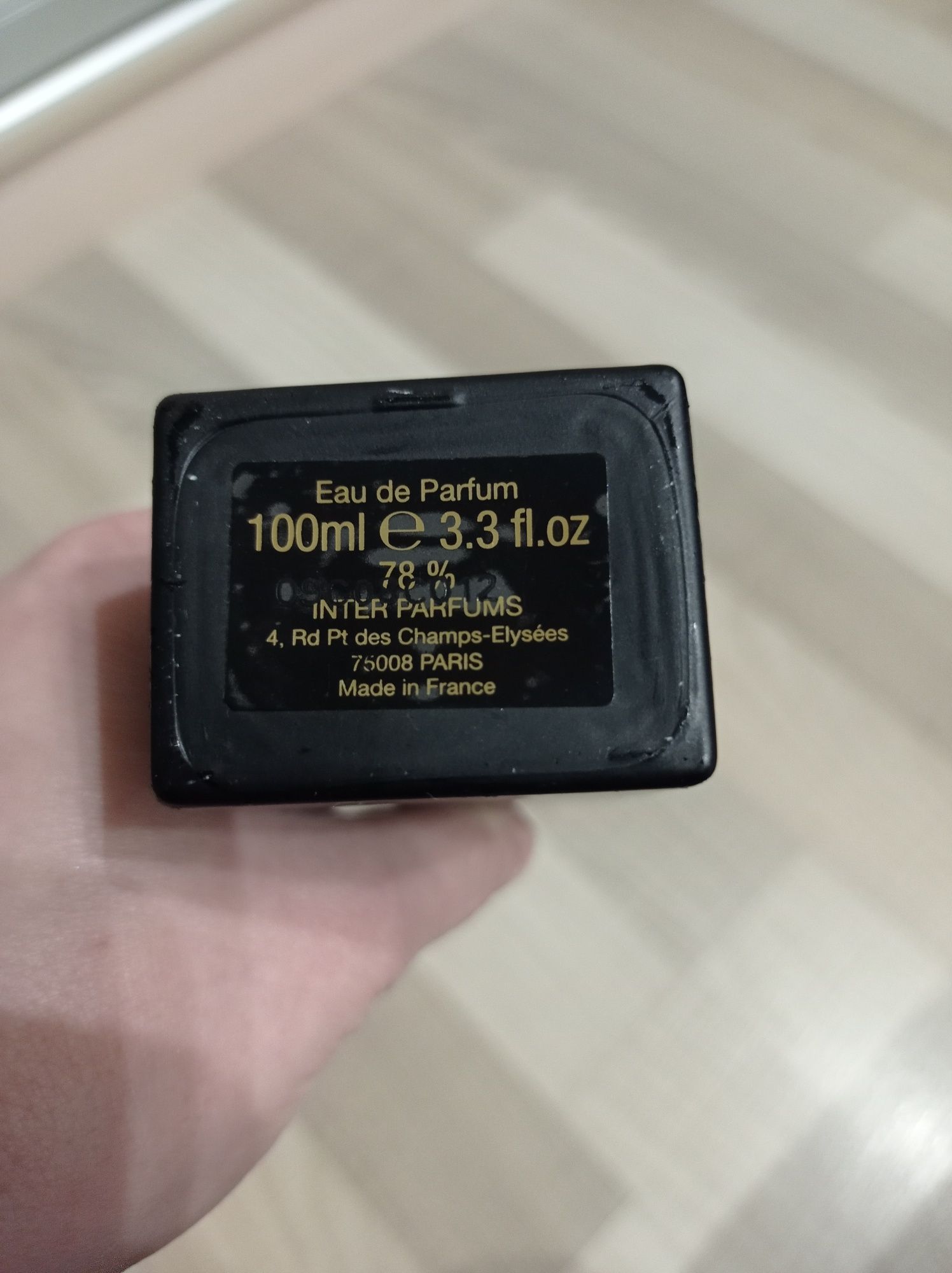S.T. Dupont Oud et Rose.
