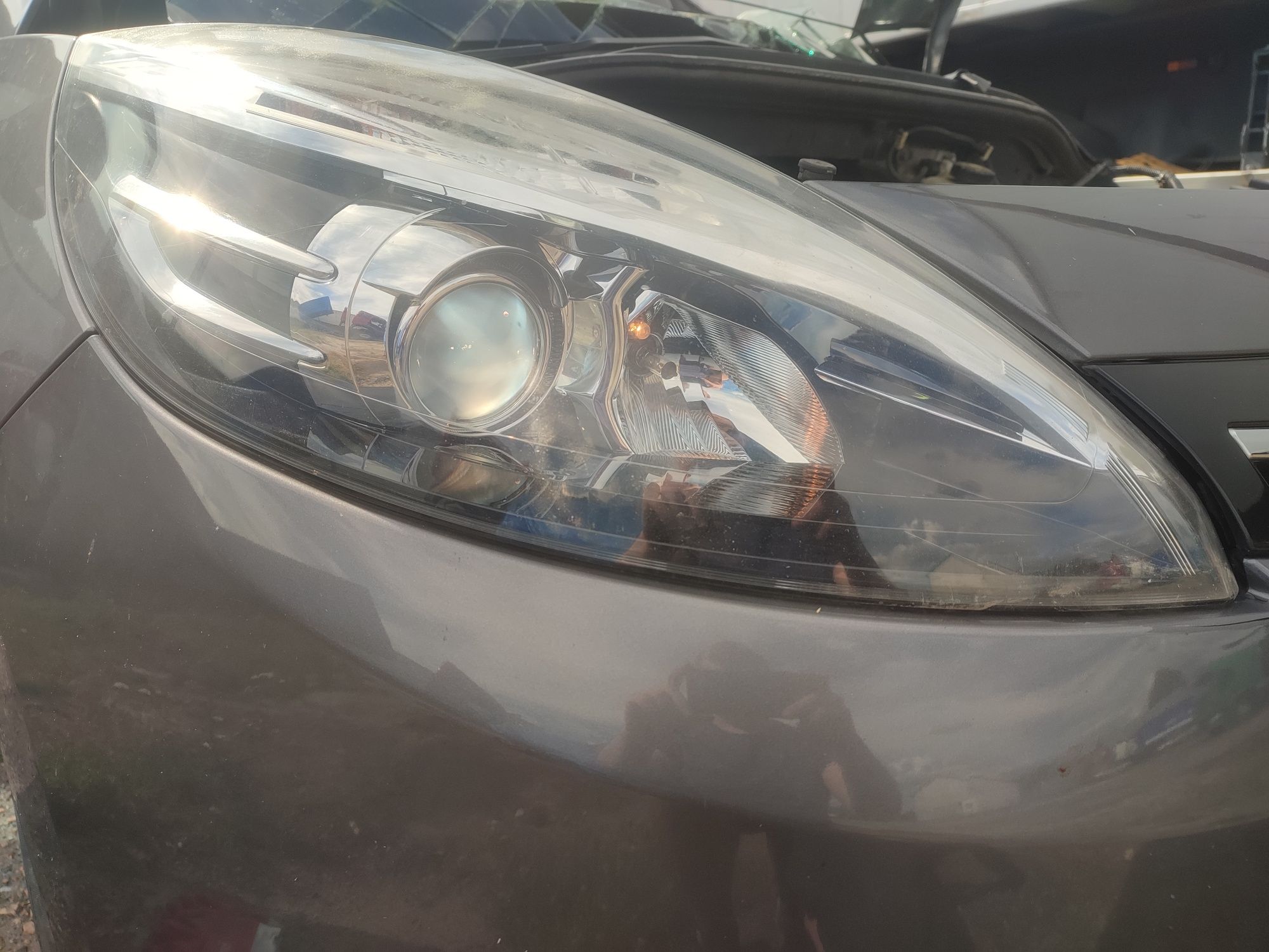 Renault Grand Scenic 2012 рестайл після ДТП