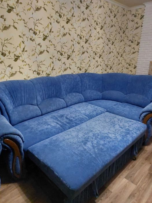 Кутовий диван для Вітальні або залу з додатковим кріслом