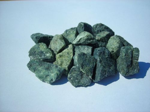 Grys Green Gravel Serpentynit zielony kamień gres granitowy ziemia